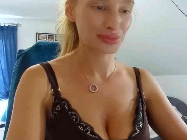 MarilynShow webcam