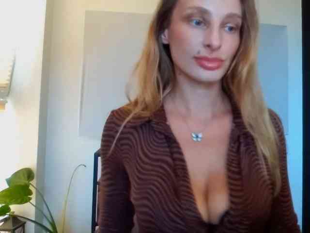 MarilynShow webcam