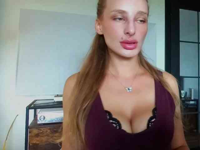 MarilynShow webcam