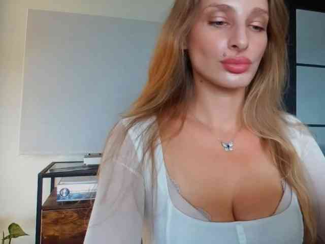 MarilynShow webcam