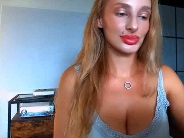 MarilynShow webcam