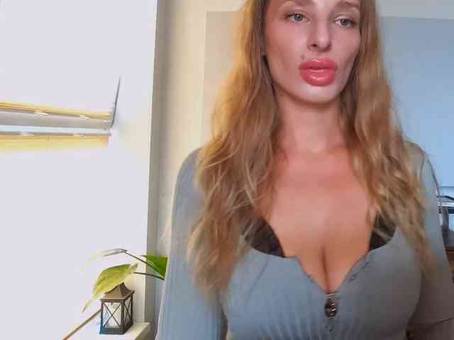 MarilynShow webcam