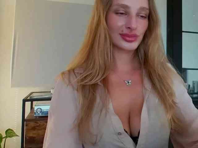 MarilynShow webcam