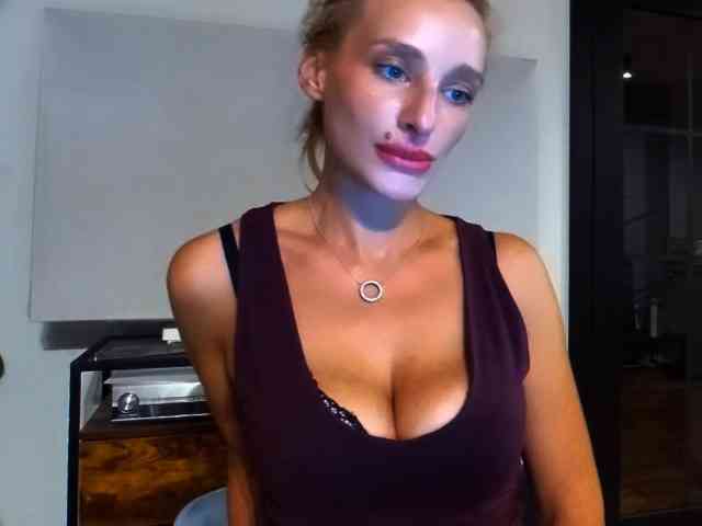 MarilynShow webcam