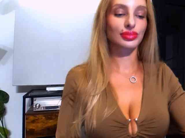 MarilynShow webcam