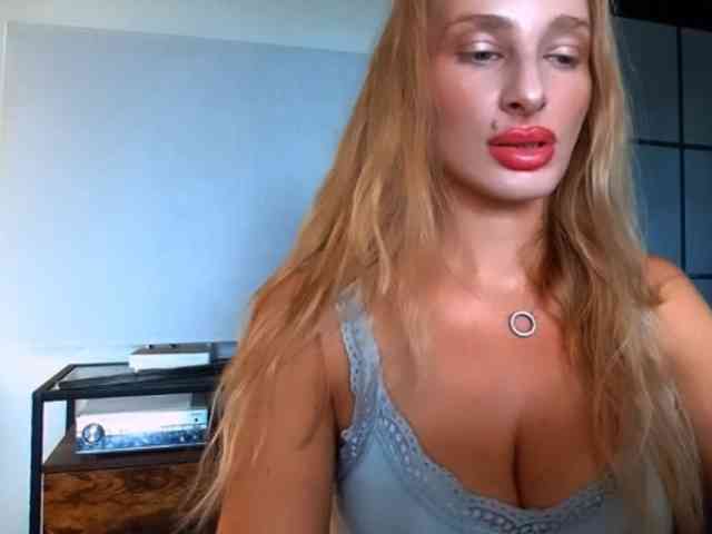 MarilynShow webcam