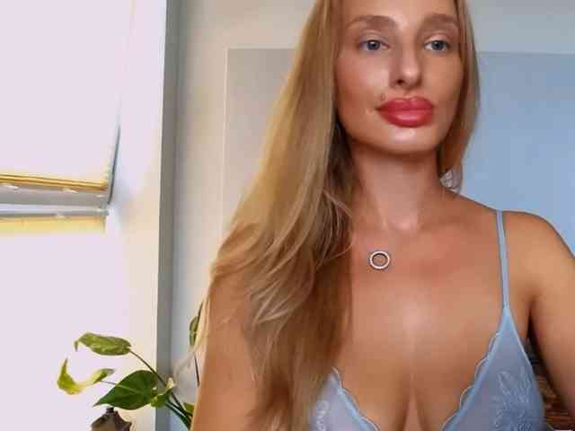 MarilynShow webcam