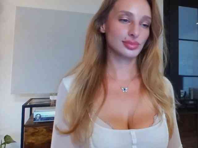MarilynShow webcam