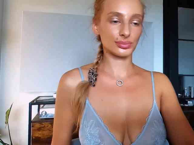 MarilynShow webcam