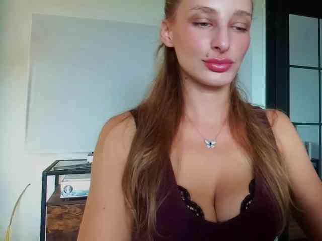 MarilynShow webcam