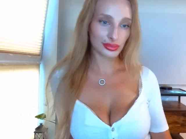Model: MarilynShow