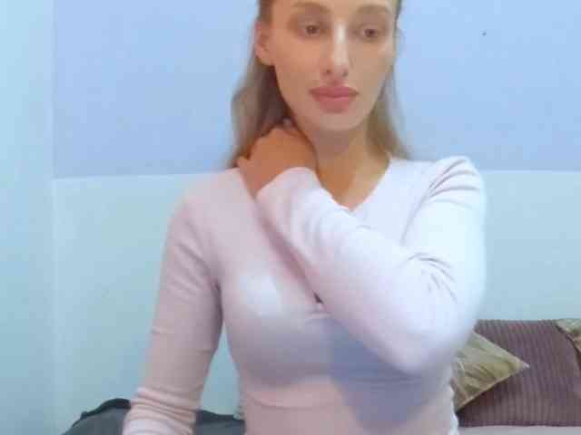 MarilynShow webcam