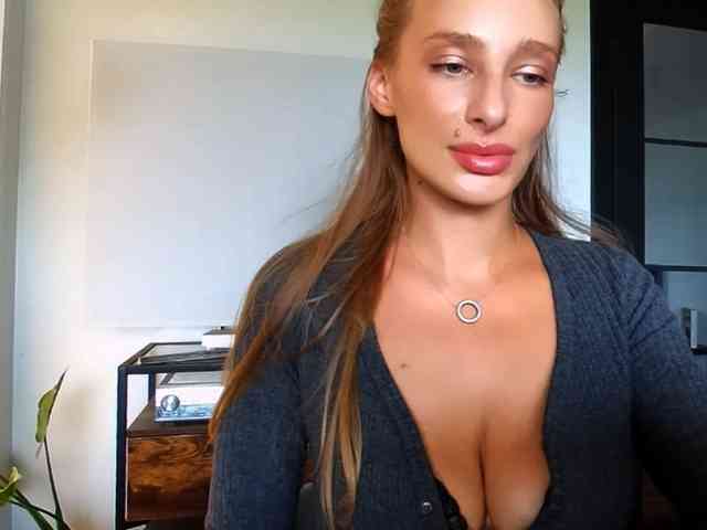 MarilynShow webcam