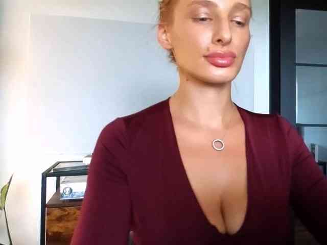 MarilynShow webcam