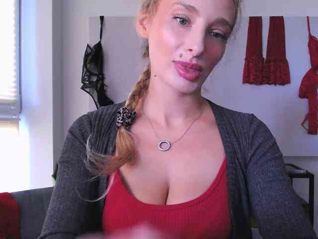 Model: MarilynShow