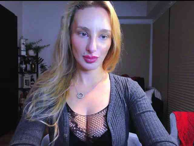 Model: MarilynShow
