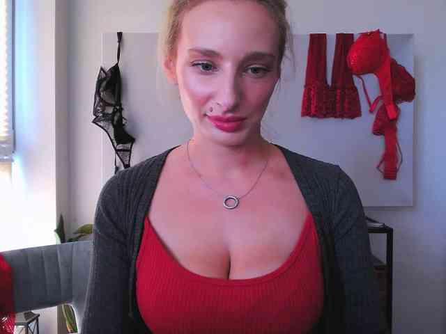 Model: MarilynShow