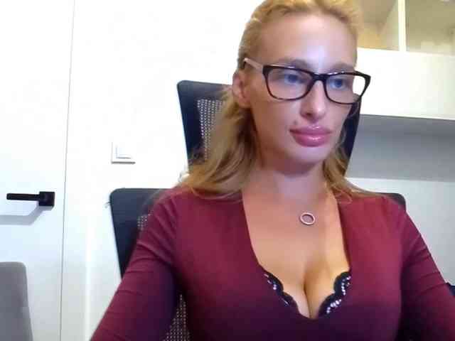 MarilynShow webcam