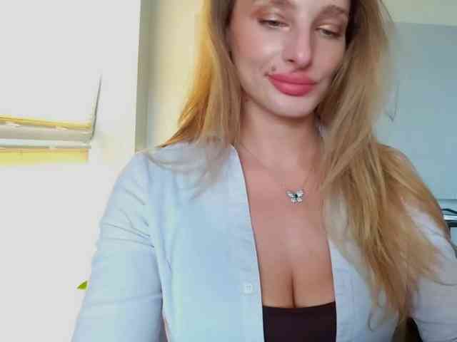 MarilynShow webcam