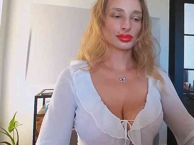 Model: MarilynShow