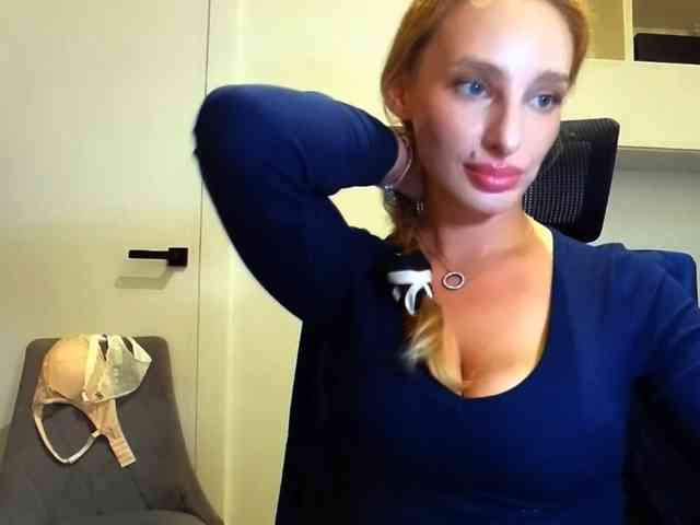MarilynShow webcam