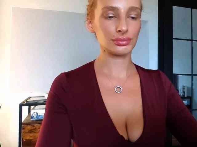 MarilynShow webcam