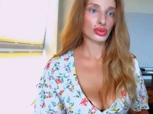 MarilynShow webcam