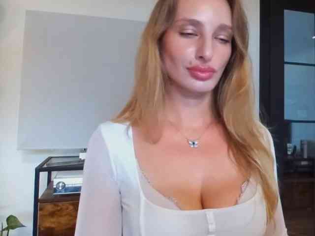 MarilynShow webcam