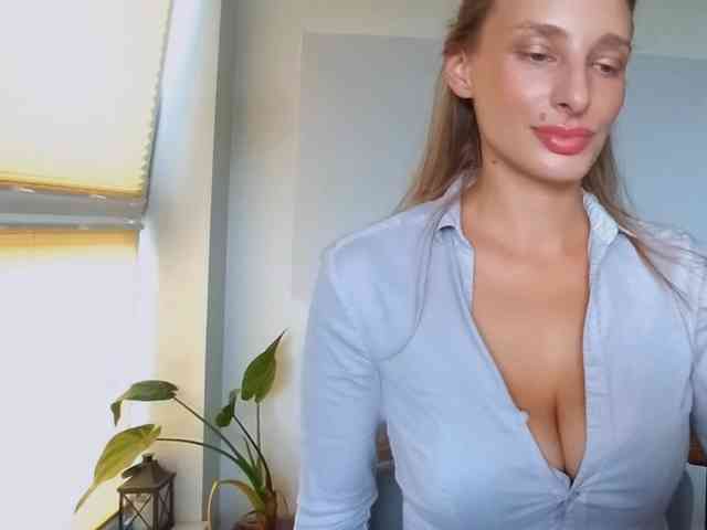 MarilynShow webcam