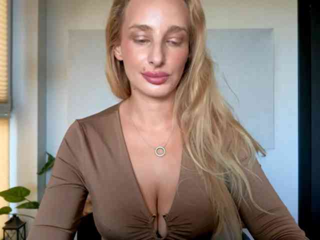 MarilynShow webcam