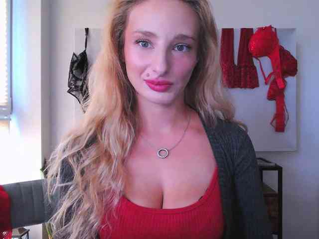 Model: MarilynShow