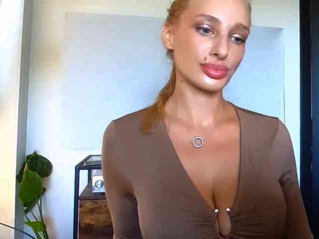 MarilynShow webcam