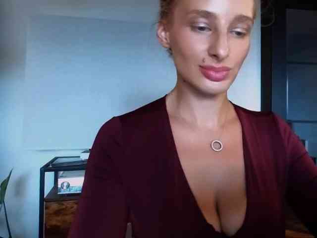 MarilynShow webcam