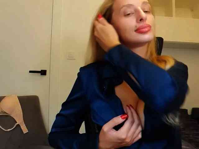MarilynShow webcam