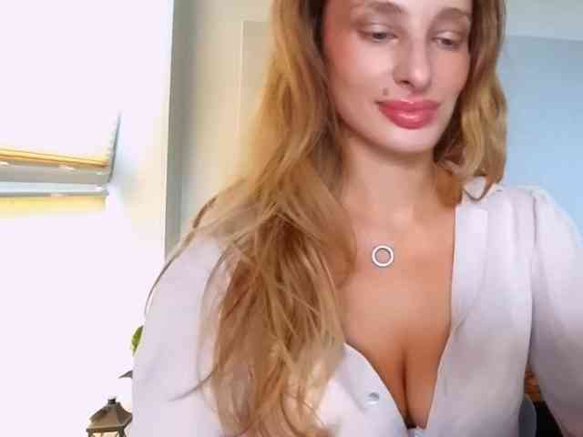MarilynShow webcam