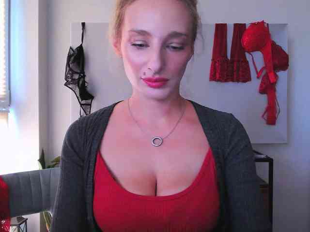 Model: MarilynShow