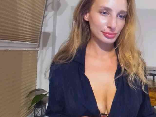 MarilynShow webcam