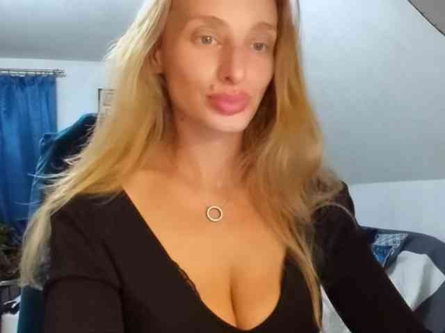 MarilynShow webcam