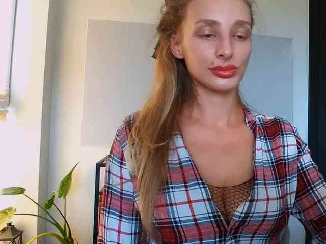 MarilynShow webcam