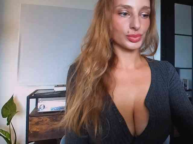 MarilynShow webcam