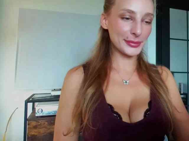 MarilynShow webcam