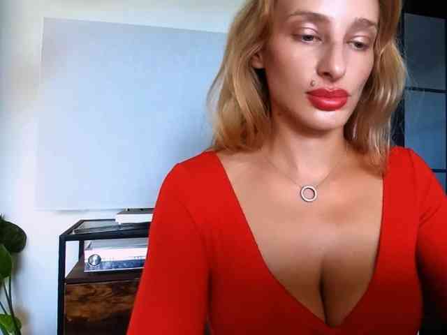 MarilynShow webcam