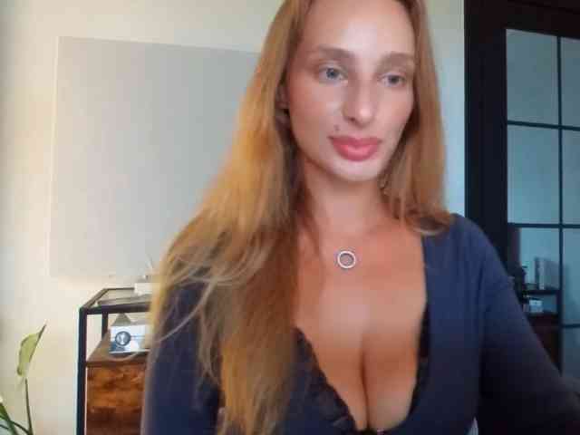 MarilynShow webcam