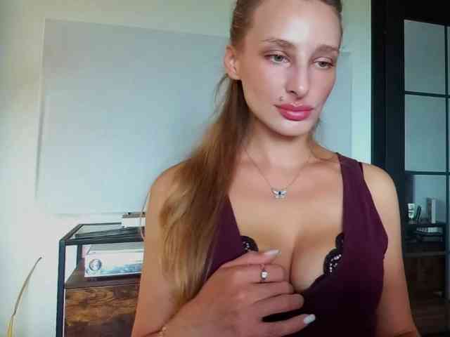 MarilynShow webcam