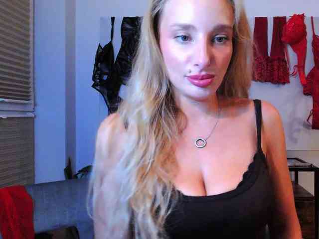 MarilynShow webcam