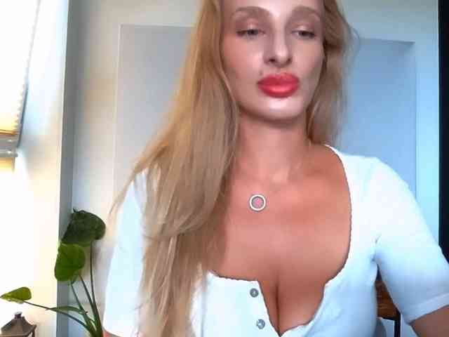 MarilynShow webcam