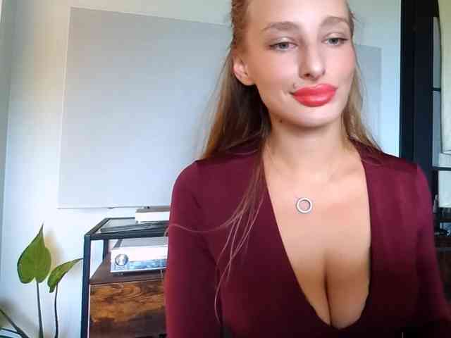 MarilynShow webcam