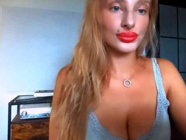 MarilynShow webcam