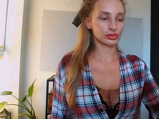 MarilynShow webcam