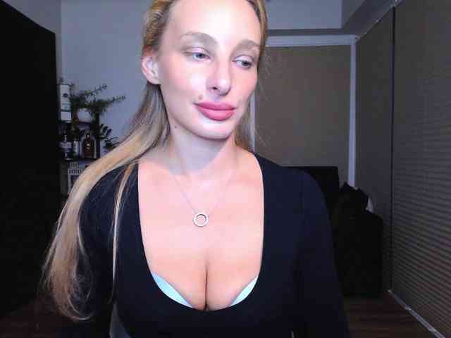 MarilynShow webcam